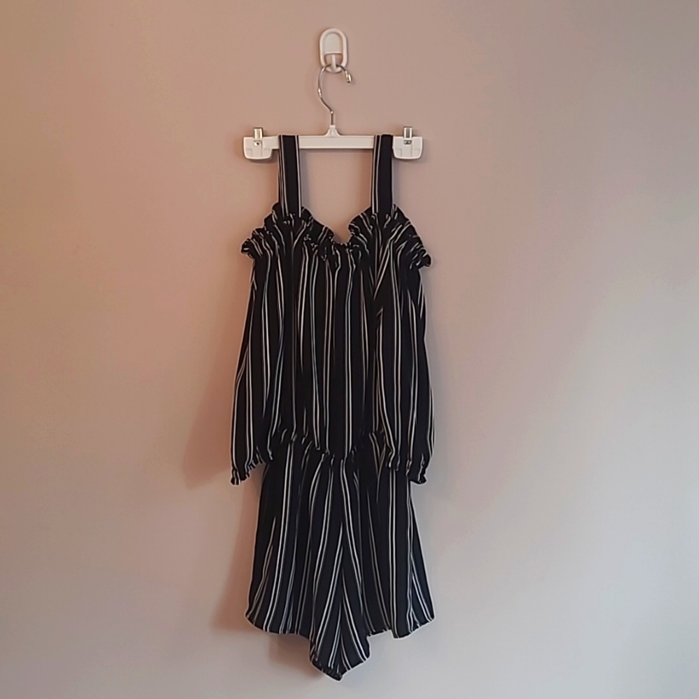 Subdued Vertical Stripe Off The Shoulder Romper Size M